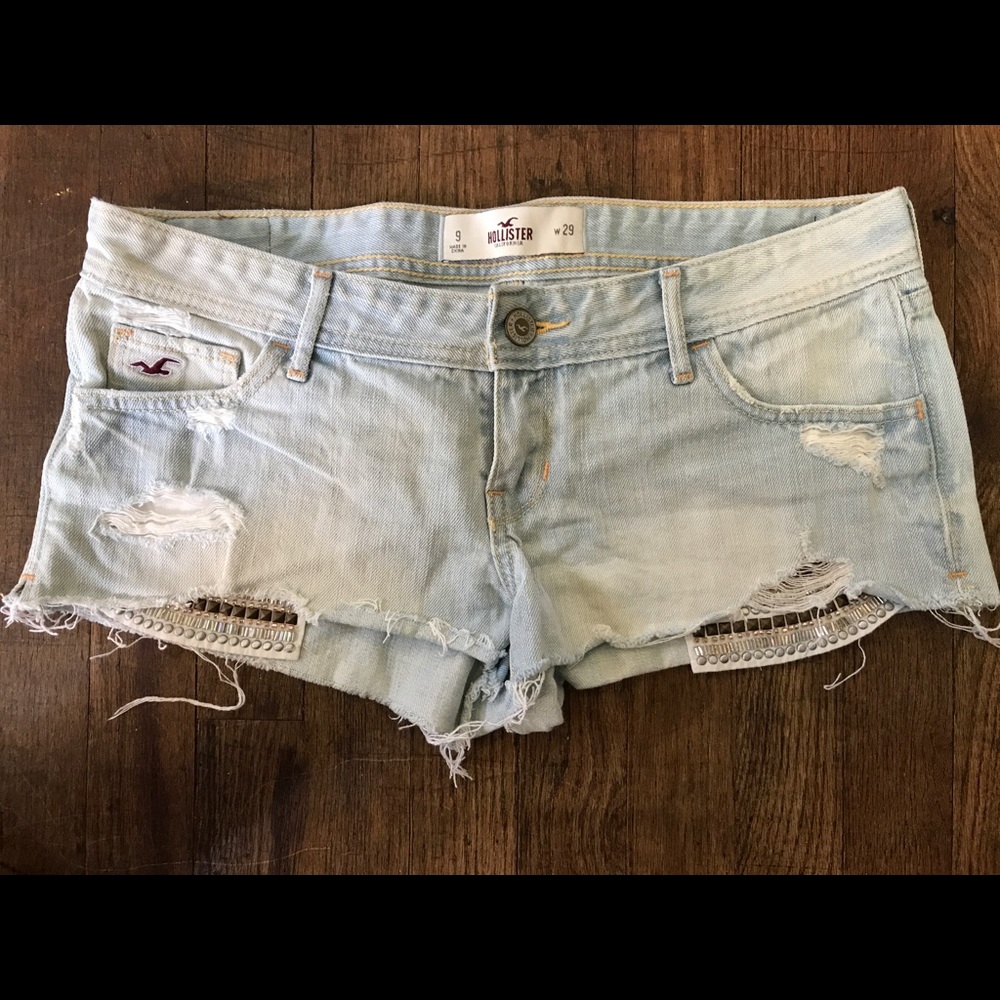 Beaded pocket jean shorts